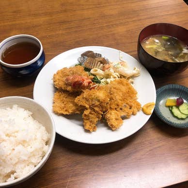あきば食堂の唐揚げ定食