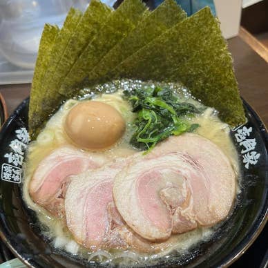壱角屋の家系ラーメン
