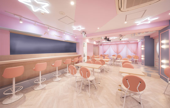 めいどりーみん外神田店の店内