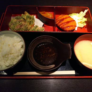 呑み処ひろしの特製ネギダレ唐揚げ